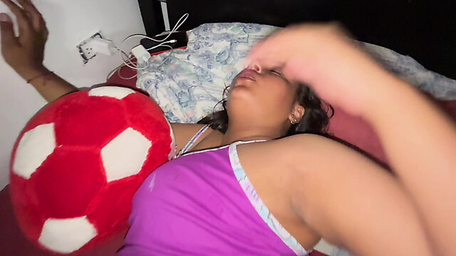 miaandaxel
