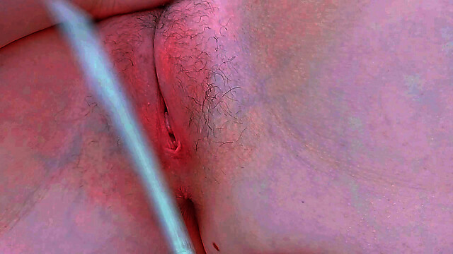 cute_virgin_girl
