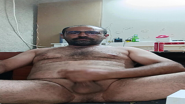 masculine_bear_daddy