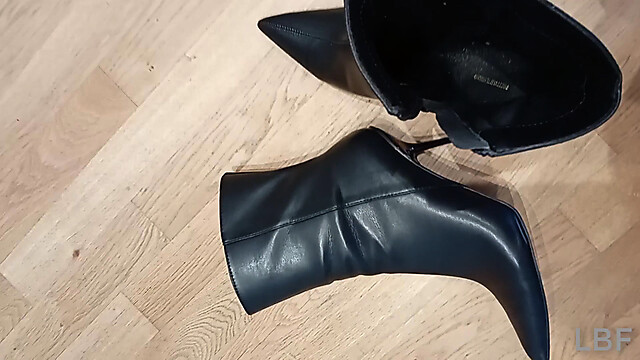 Leatherbootfucker