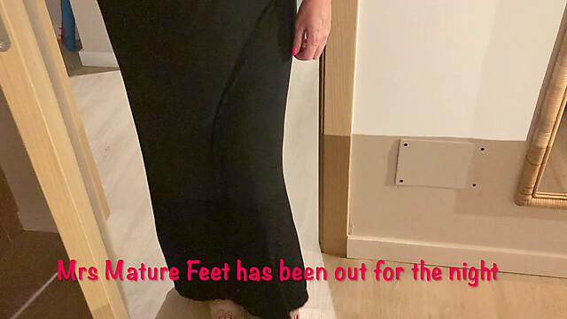 LovelyMatureFeet
