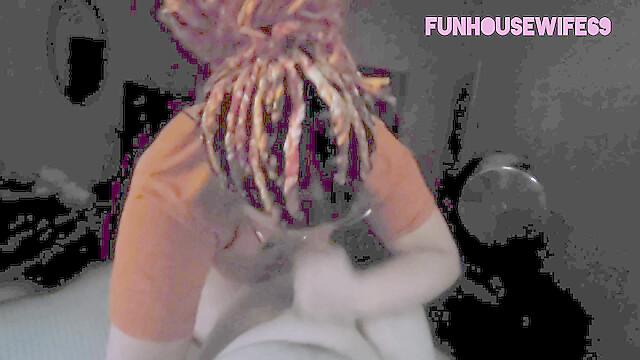 Funhousewife69