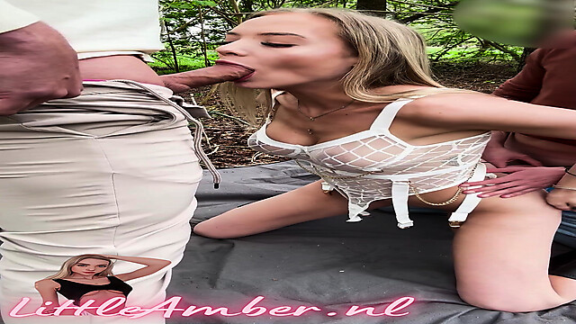 Amber_Dogging
