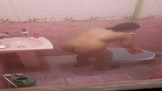Hira_butt