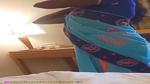 IndianHotwifeXRide