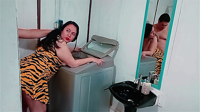 Kellyhotstepmom