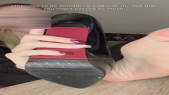 SocksFeet_Misstress