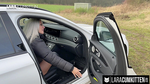 Lara_CumKitten