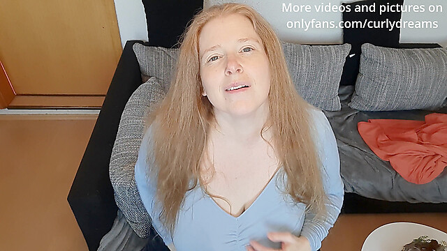 Curly_Dreams