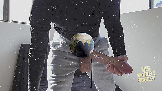 VSWorldBiggestCock