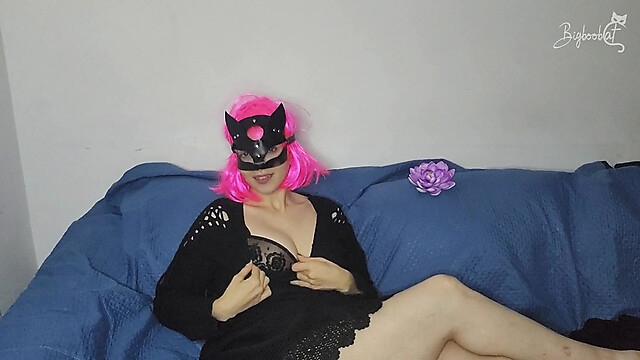 BigBoobCat