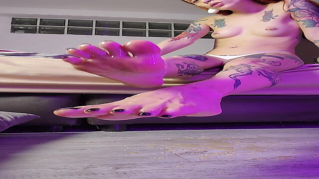 Tattoed_girl