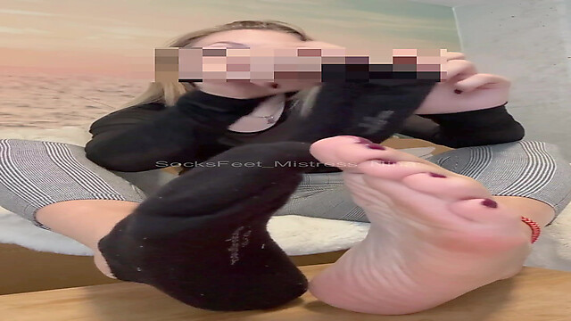 SocksFeet_Misstress