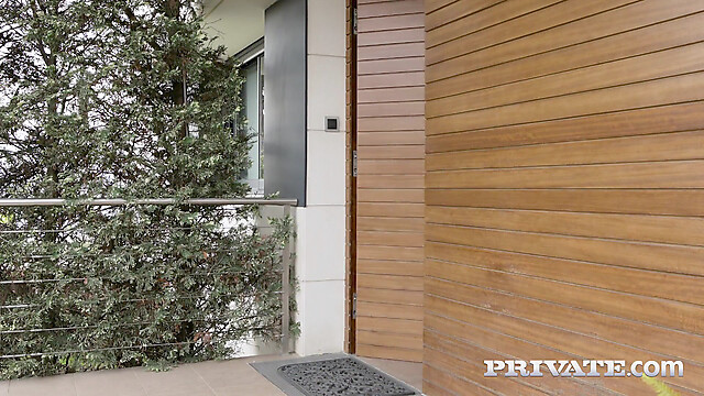 Private-com
