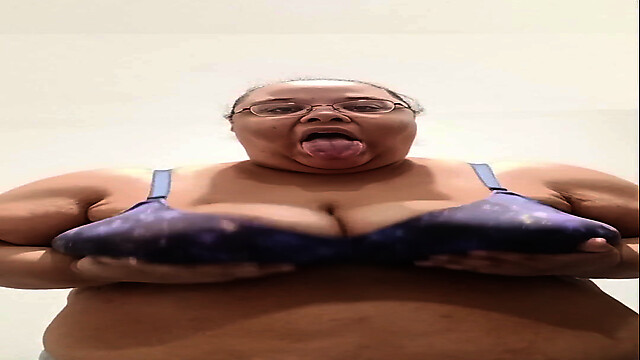 Fatpigslut32