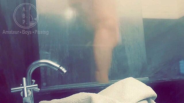 AmateurBoysPissing