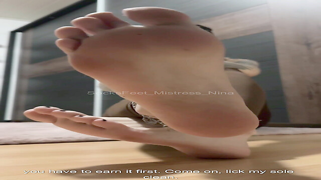 SocksFeet_Misstress