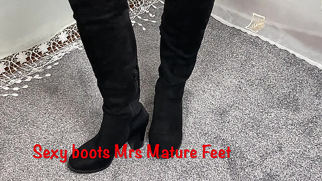 LovelyMatureFeet