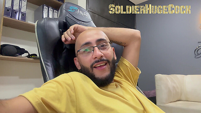 SoldierHugeCock