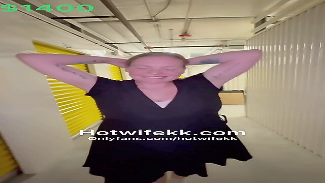 Hotwifekk