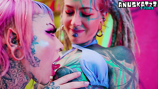 Anuskatzz