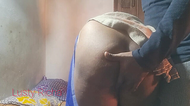 HornyRichaBhabhi