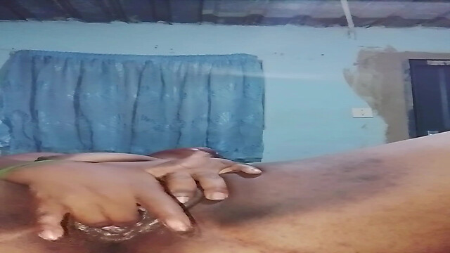 SlutyTeey