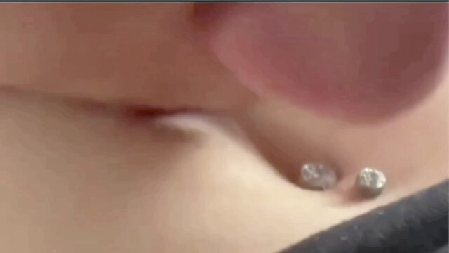 _PiercedNavelDesires