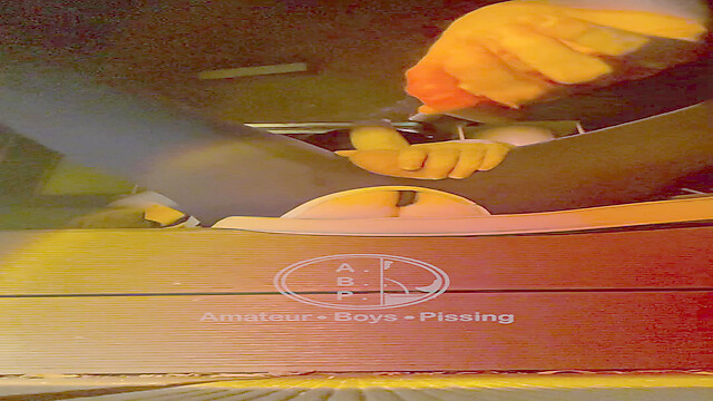AmateurBoysPissing