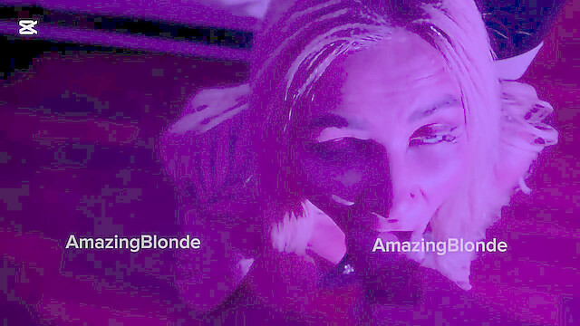 Amazing_Blonde