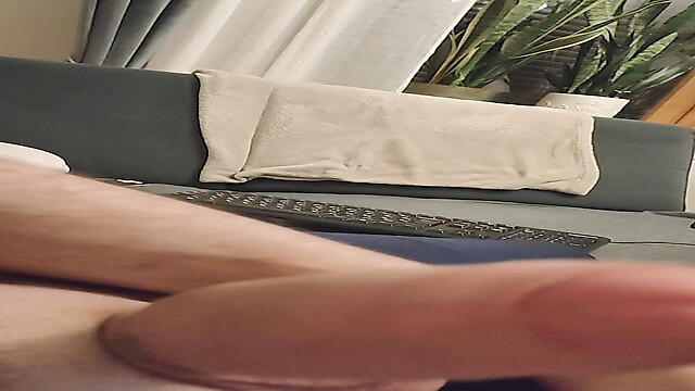 toobigcockforonegirl