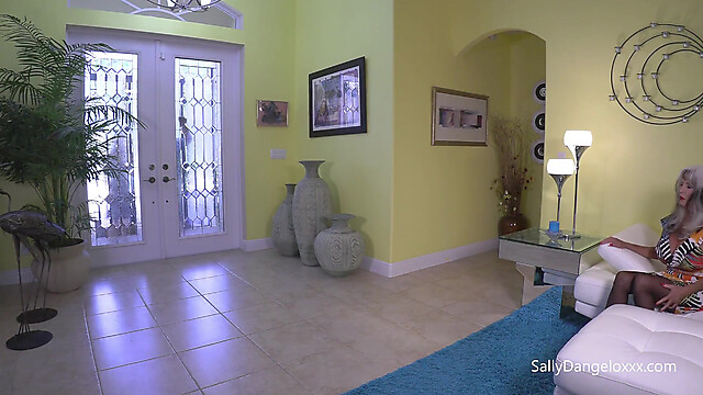 sallydangeloxxx