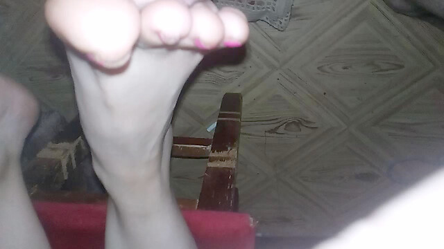 FuckedFeet_by_Shadow