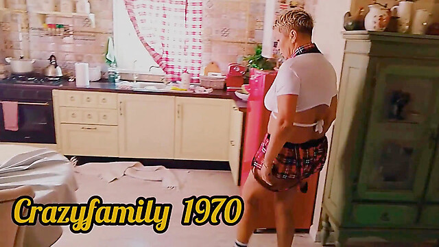 Crazyfamily1970