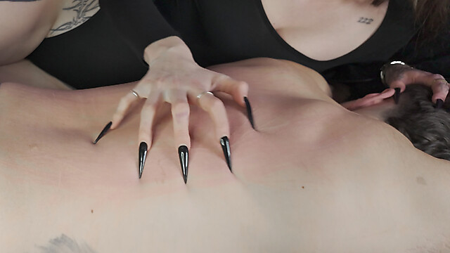 Mistress_long_nails