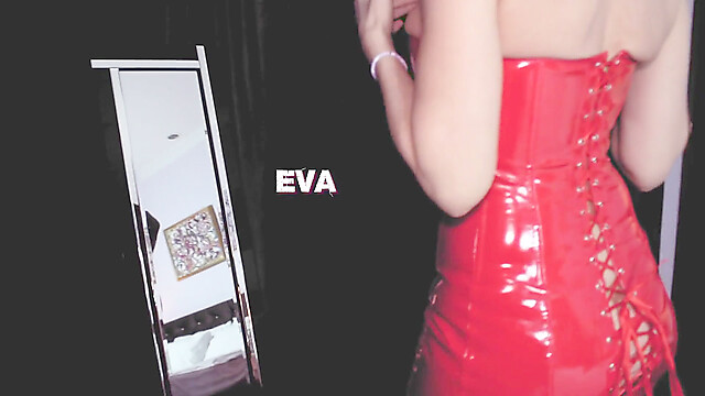 Eva_Latexxx