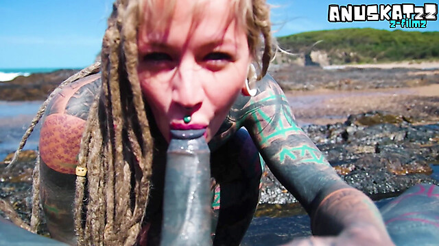 Anuskatzz