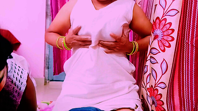 Telugu-honey-lips
