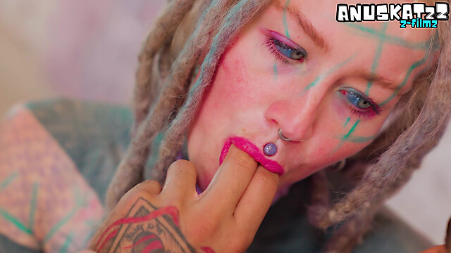 Anuskatzz