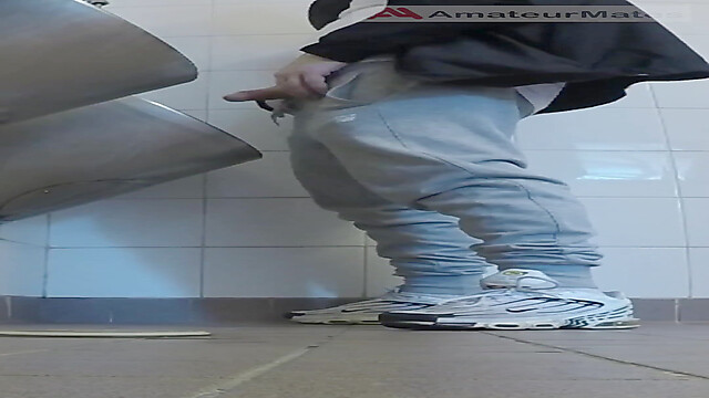 AmateurBoysPissing
