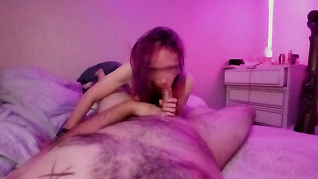 PetiteHipsNRoseyLips