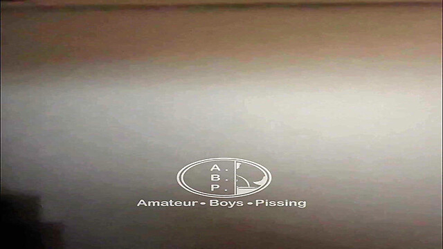 AmateurBoysPissing