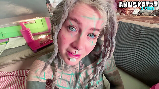 Anuskatzz
