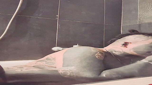 Mutant_black_deagons