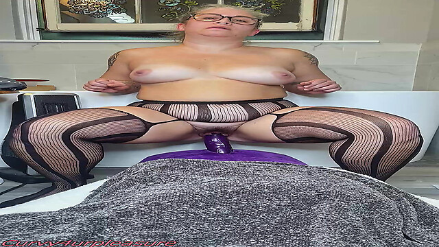 Curvy4urpleasure