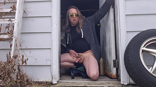 Sissy_boy_humiliatio