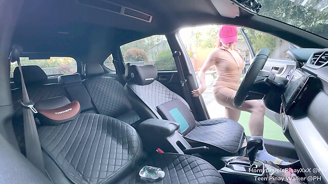 TeenPinayWalker