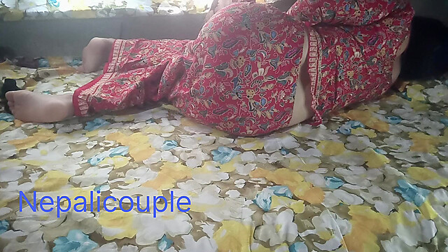 Nepalisexycouple