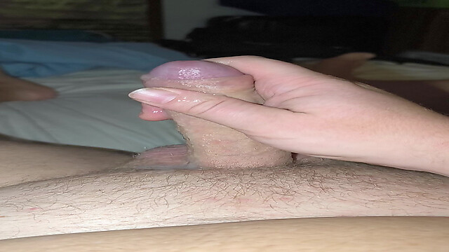 Handjob12579