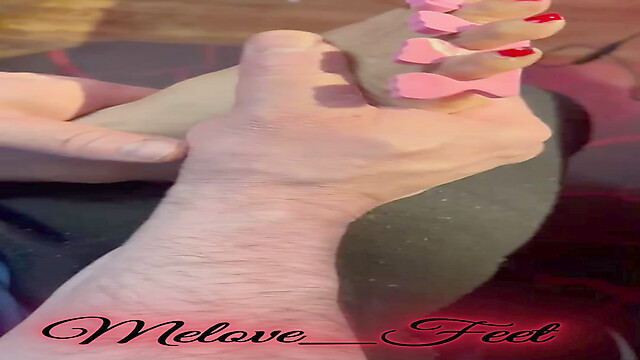 Melove-Feet